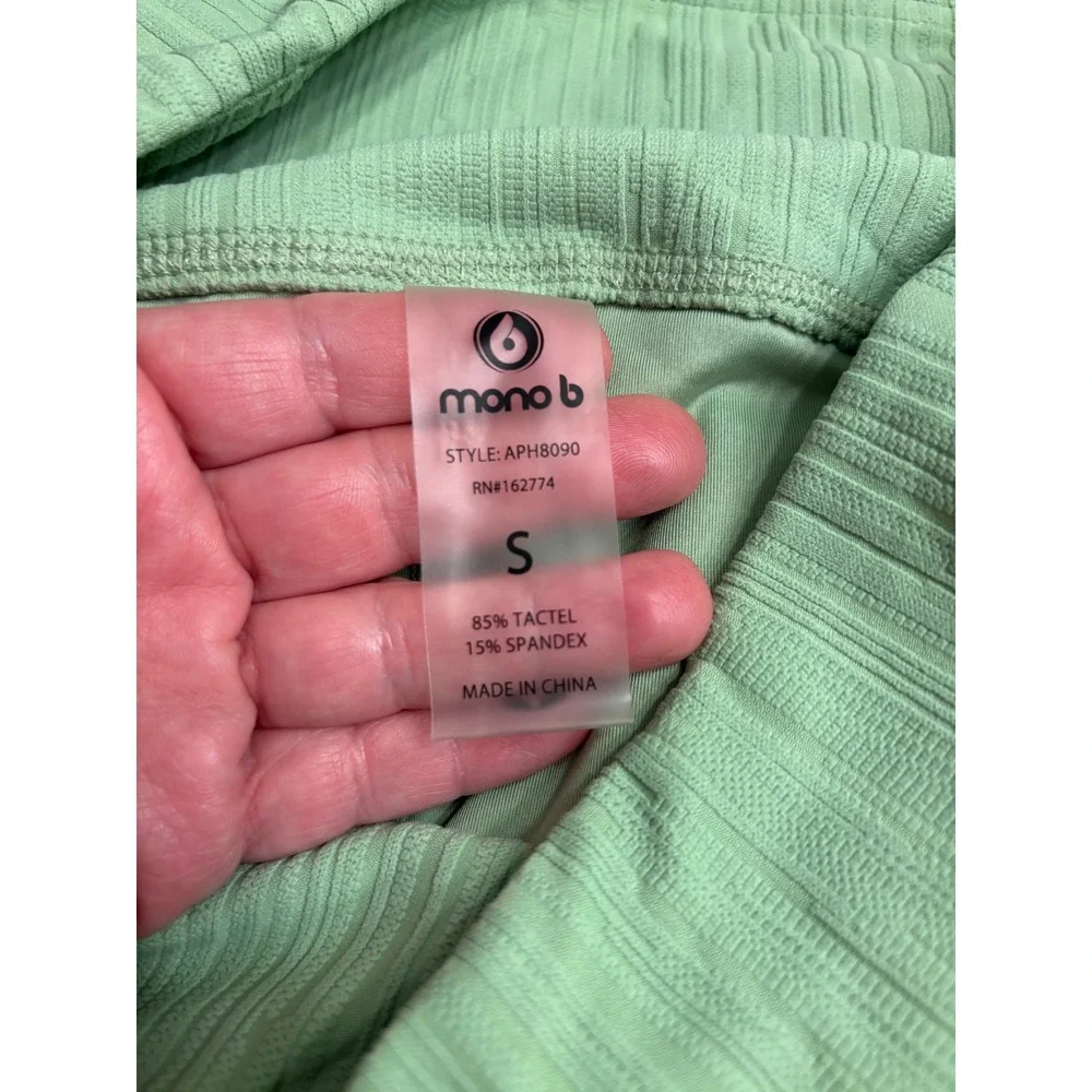 NEW Mono B Sage Green Ribbed High Waisted Tactel Leggings APH8090‎ Womens Small